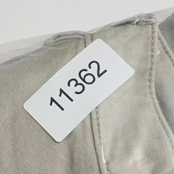 BKE Womens Beige Bootcut Jeans 30 x 35.5 Stretched 18CT - Picture 9 of 9